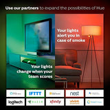 Philips Hue White and Color Ambiance A19 - Kit de inicio de bombillas LED equivalentes a 60 W, 4 bombillas A19 y 1 puente, funciona con Alexa, Apple HomeKit y Google Assistant (residentes de California)